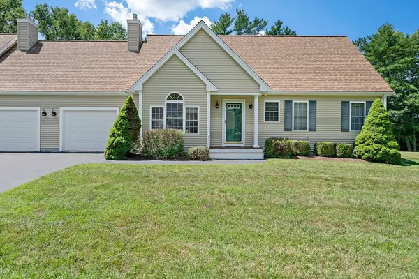 70 Papermill Rd #70, Wareham, MA 02576