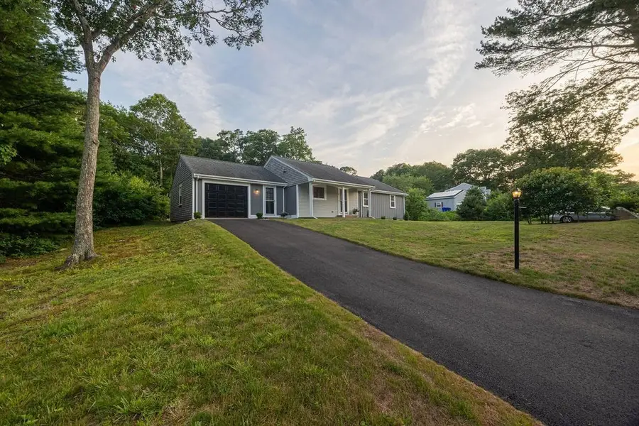 6 Hilltop Dr, Sagamore, MA 02561 - #2