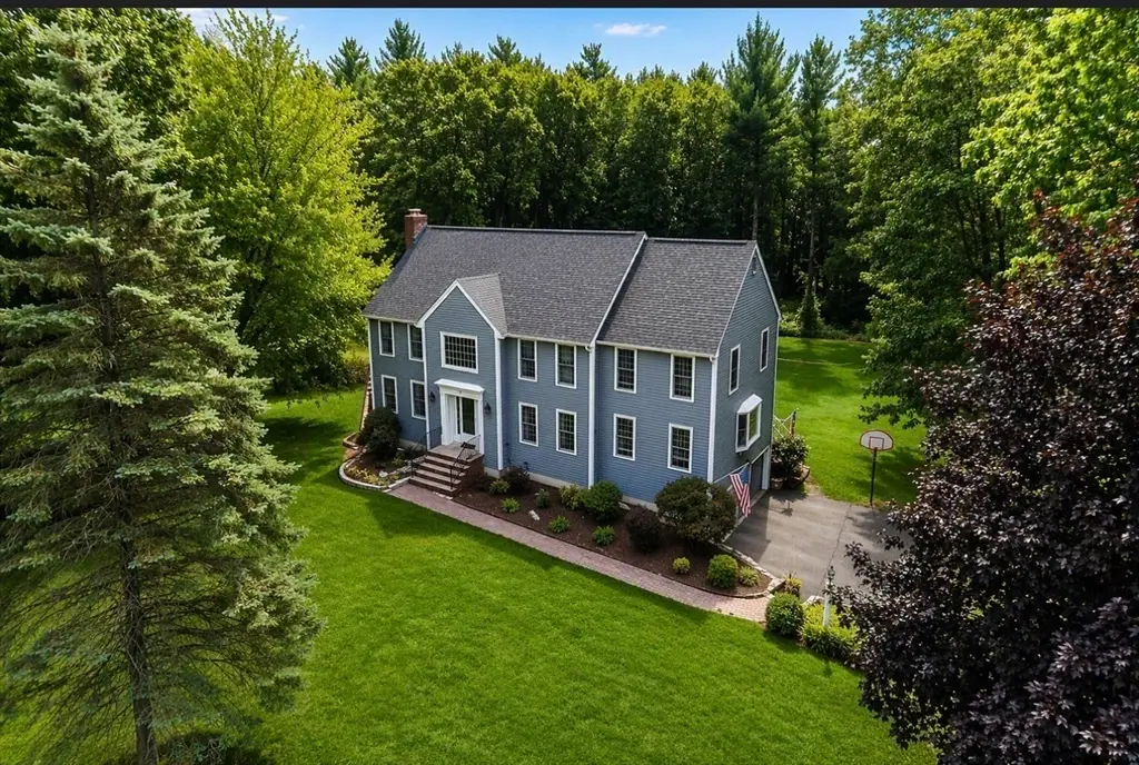 39 Spring Hill Rd, North Andover, MA 01845 - #1