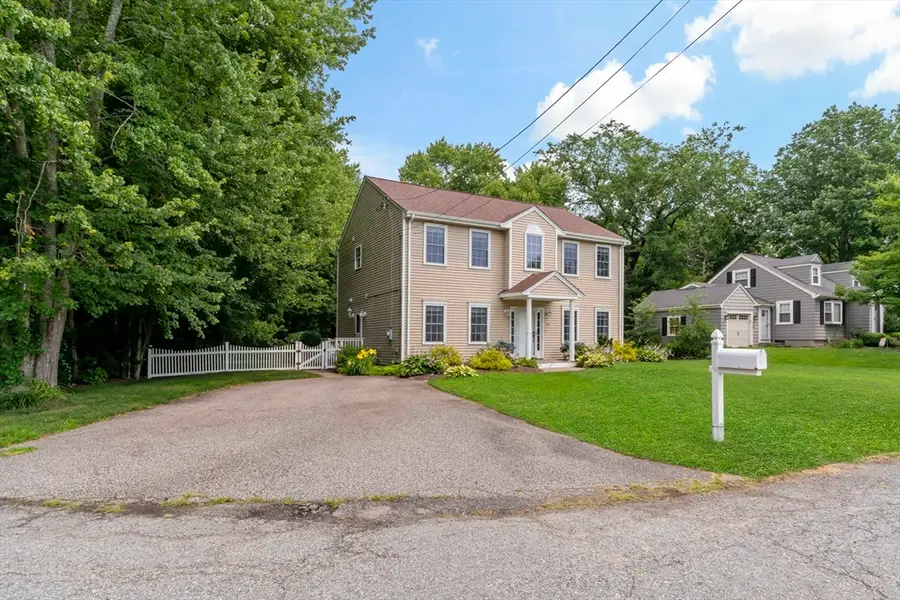 38 Anelia Street, Somerset, MA 02726 - #3