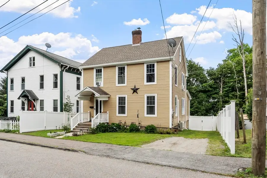 27 Cedar St, Gardner, MA 01440 - #2