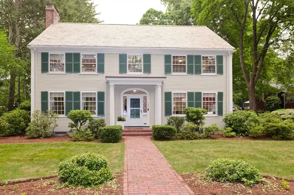 133 Arnold Rd, Newton, MA 02459