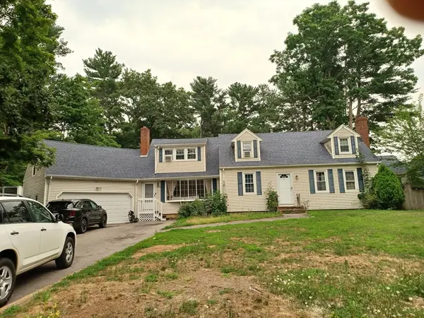 1086 Burt Street, Taunton, MA 02780