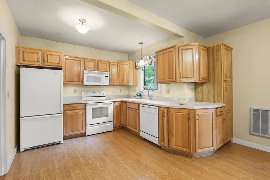 137 Sumner St, North Attleboro, MA 02760 - #2