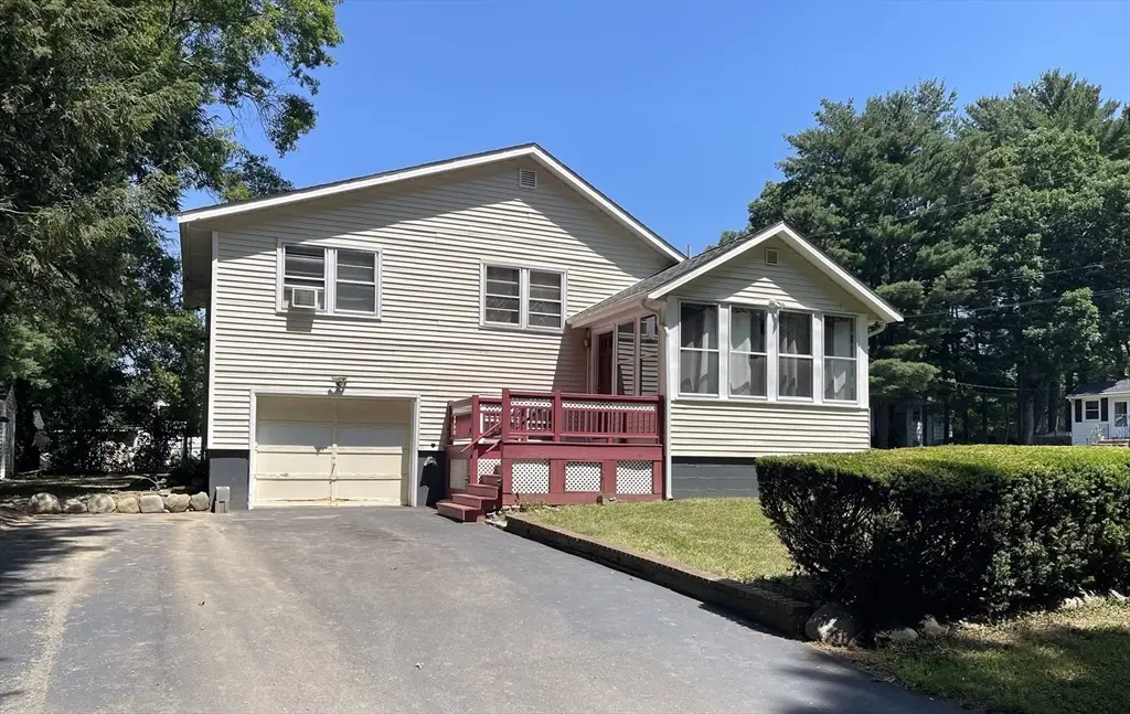 4 Baltic Ave, Brockton, MA 02302 - #1