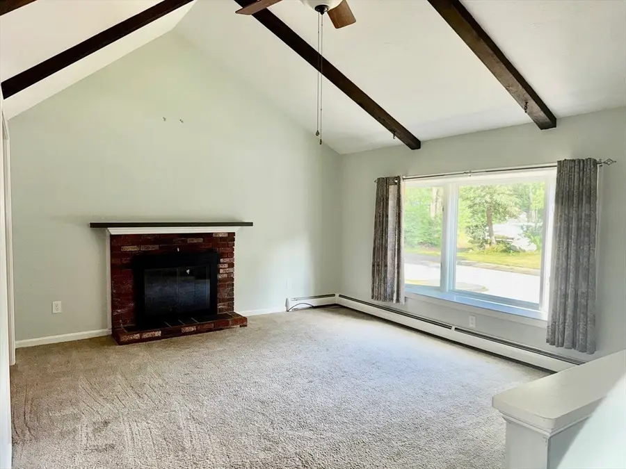 29 Overlook Dr, Bellingham, MA 02019 - #3