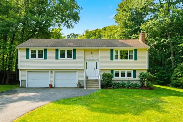 18 Stone Dr, Northborough, MA 01532