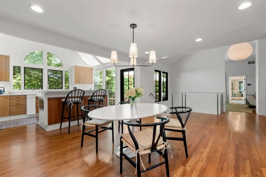 34 Hilltop Rd, Weston, MA 02493 - #3