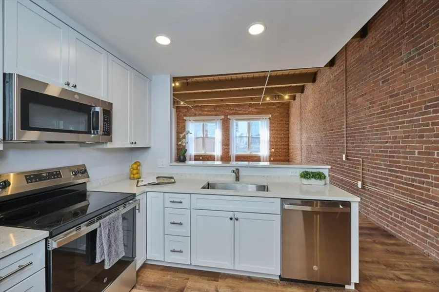 33 Sleeper Street #603, Boston, MA 02210 - #3