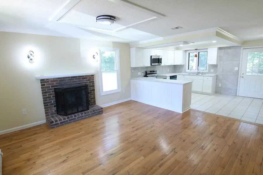 1430 Russell Rd #12, Westfield, MA 01085 - #2