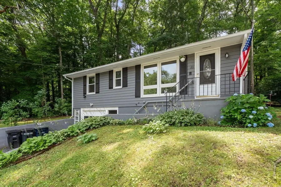 25 Pinedale St, Southbridge, MA 01550 - #2