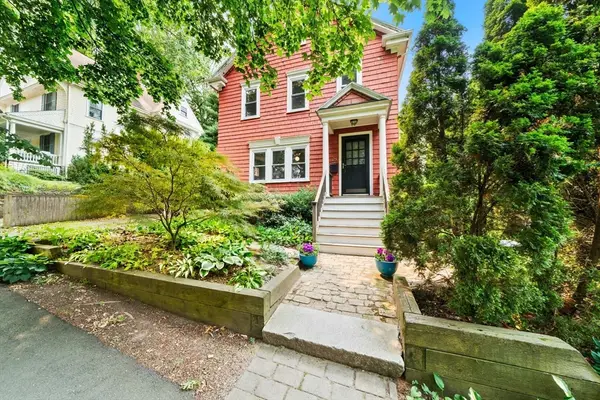 25 Maple Ave., Newton, MA 02458