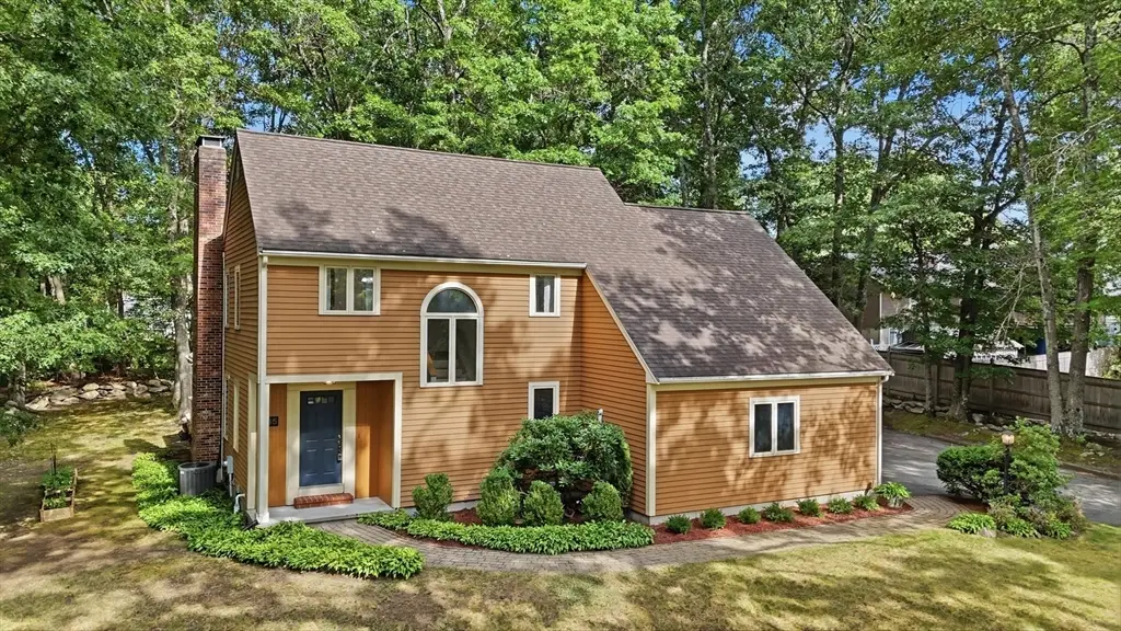 65 Bennett Street, Hudson, MA 01749 - #1