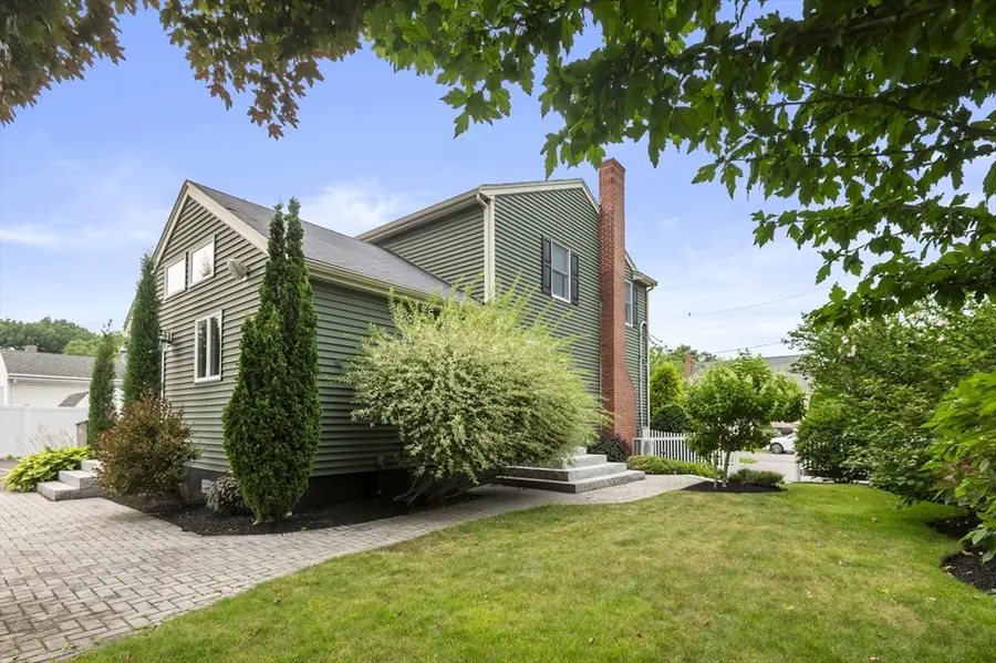 4 Raymond Cir, Peabody, MA 01960 - #3