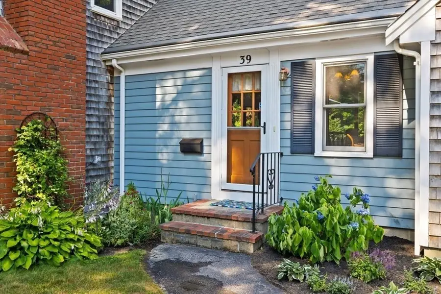 39 Coleridge Dr, Falmouth, MA 02540 - #3