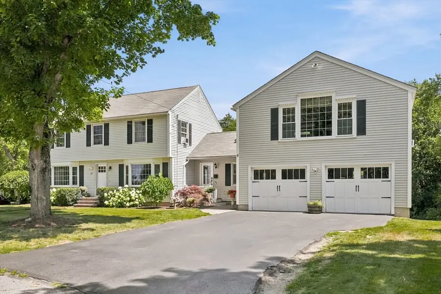 67 Surrey Dr, North Andover, MA 01845 - #3