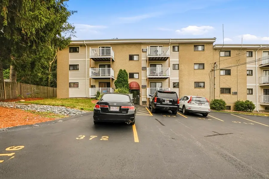 37 Hosmer St #17, Marlborough, MA 01752 - #3