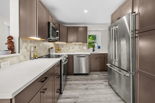 2 Park St #2A, Westborough, MA 01581