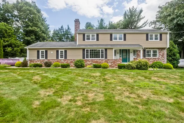 210 Steiger Dr, Westfield, MA 01085