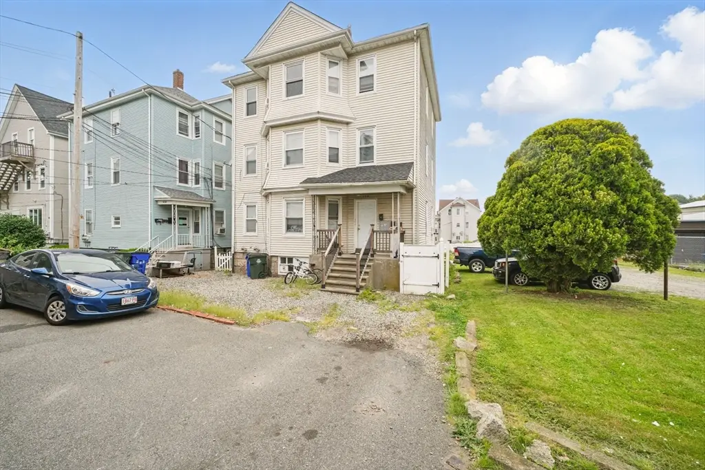 646 Birch St, Fall River, MA 02724 - #1