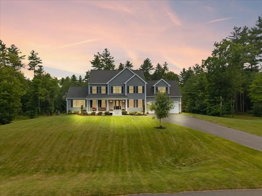 8 Paddock Cir, Middleboro, MA 02346 - #2
