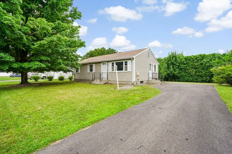 31 Kellogg Ave, Feeding Hills, MA 01030 - #2