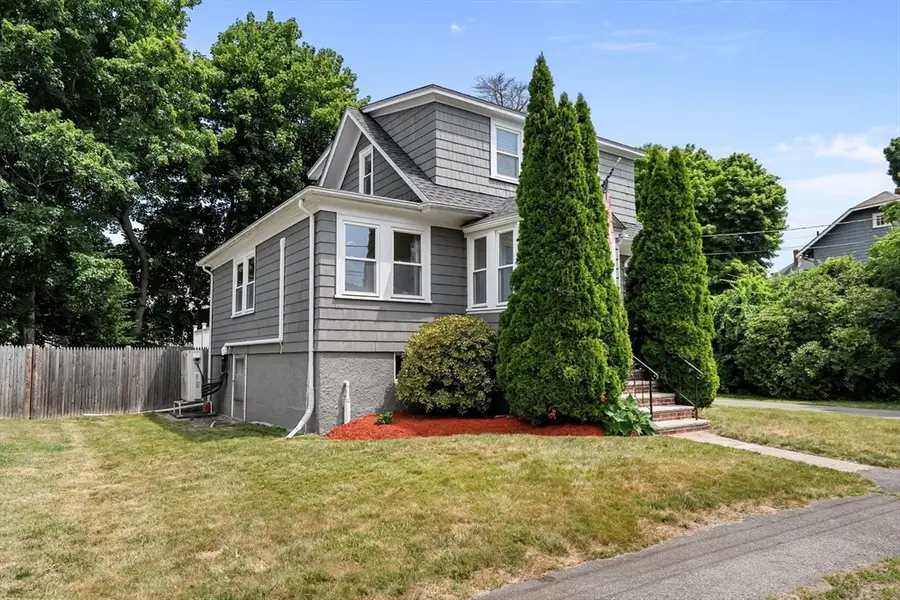 17 Andrews St, Norwood, MA 02062 - #2