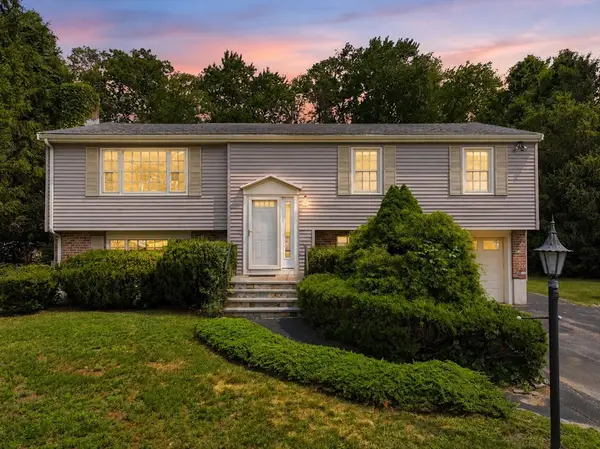 100 Marilyn, Holliston, MA 01746