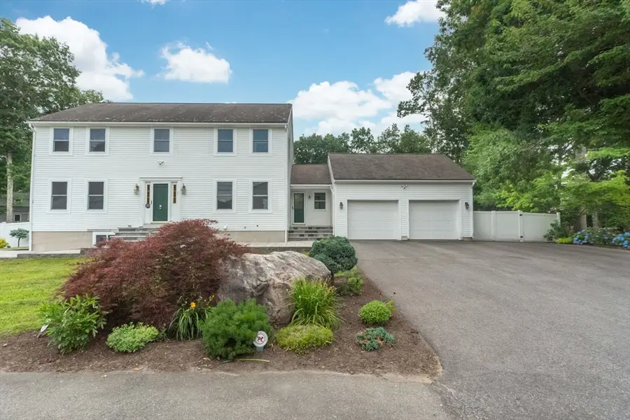 65 Tiffany Dr, Randolph, MA 02368 - #3