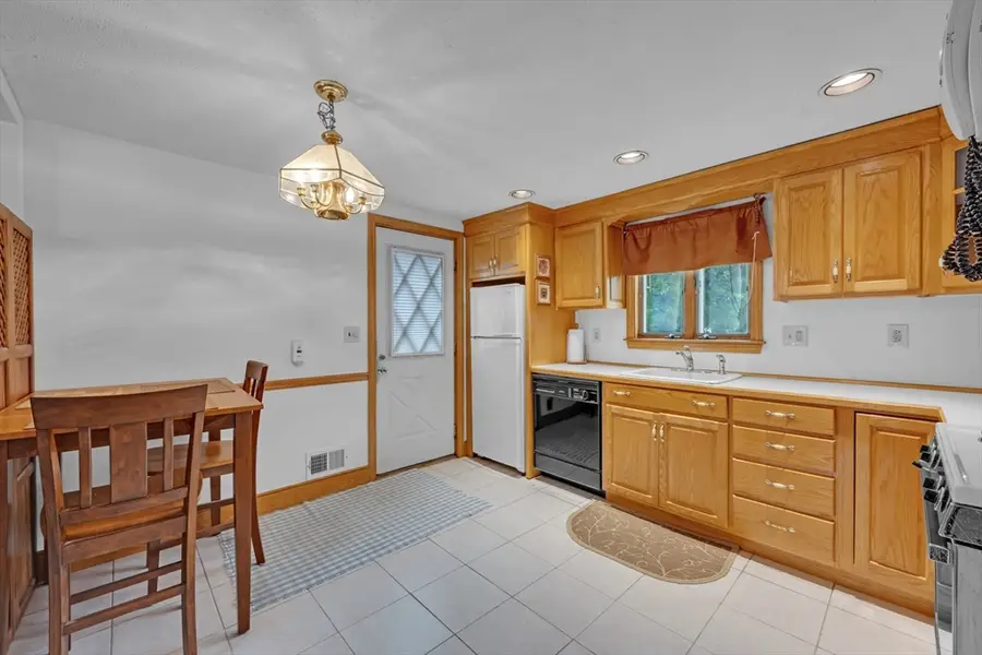 136 Washington St, Norwood, MA 02062 - #2