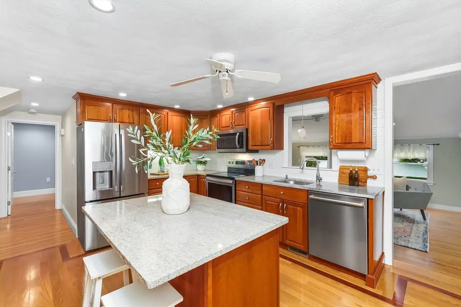 97 Hartwell Rd, Bedford, MA 01730 - #3