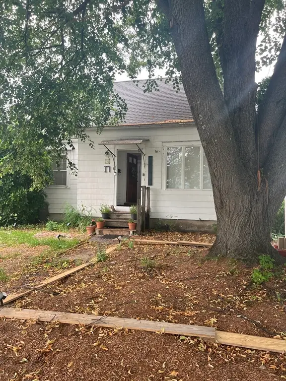 17-19 Barrett St, Northampton, MA 01060