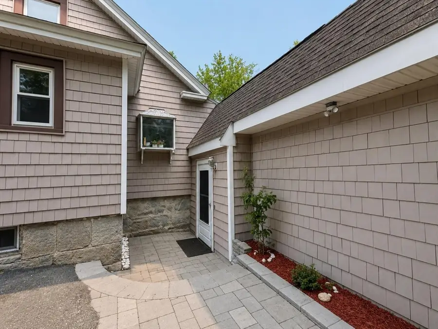 230 Main St, North Chelmsford, MA 01863 - #2