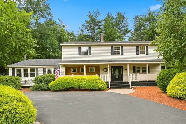 90 Rounsevell Rd, Tewksbury, MA 01876