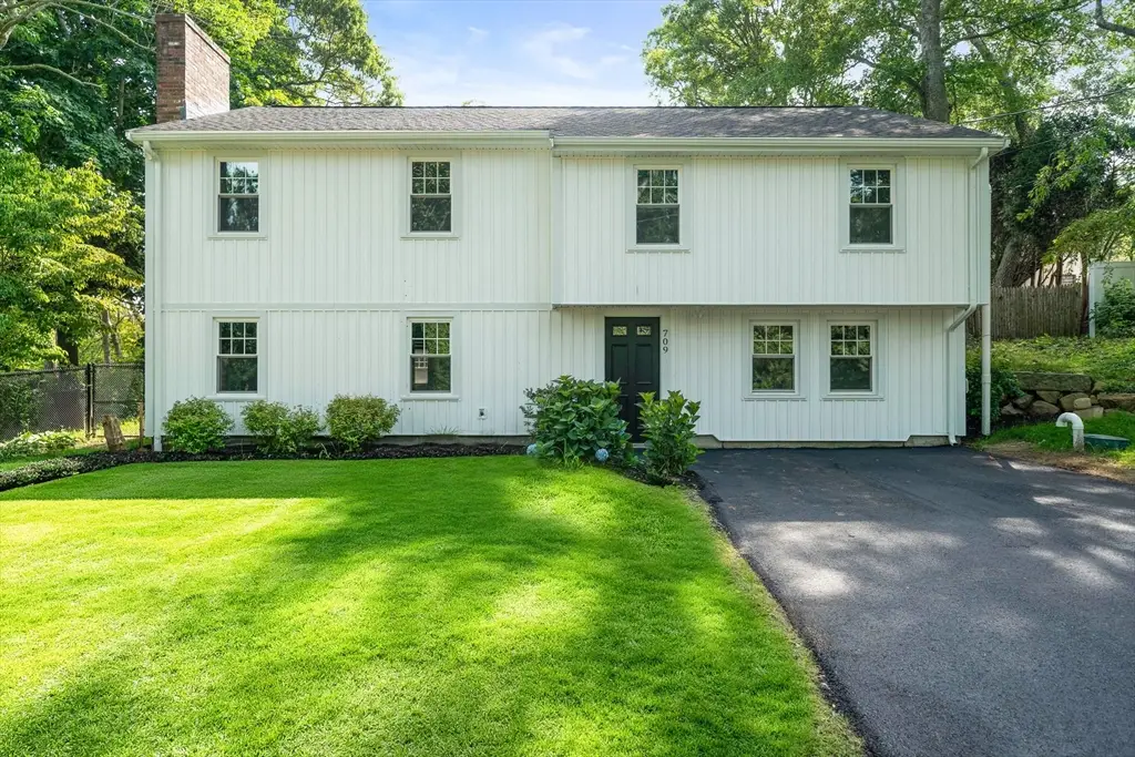 709 County Rd, Bourne, MA 02559 - #1