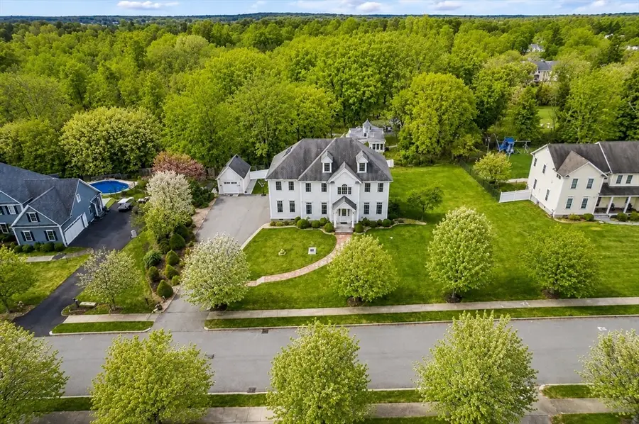 3 Great Acres Dr, Hanover, MA 02339 - #2