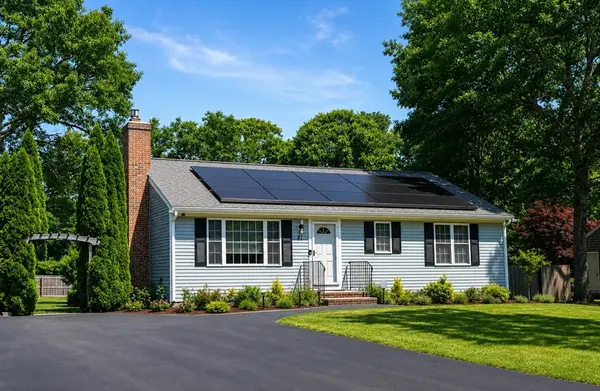 81 Aunt Sophie's, Brewster, MA 02631