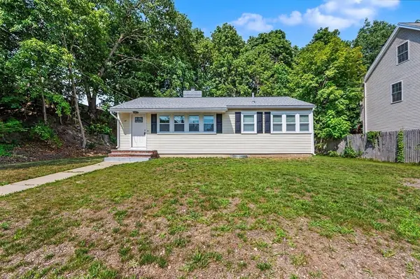 28 Hayes Ave, Lowell, MA 01854