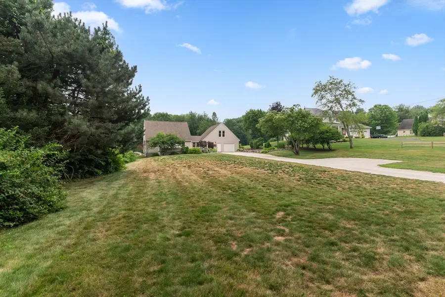 292 Warren Rd, Brimfield, MA 01010 - #3