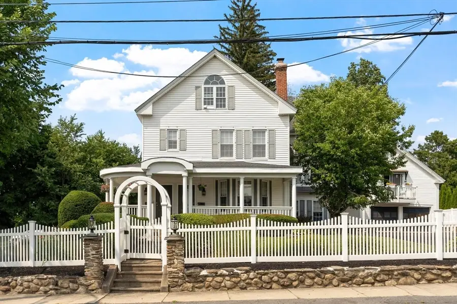 125 Walnut St, Leominster, MA 01453 - #2