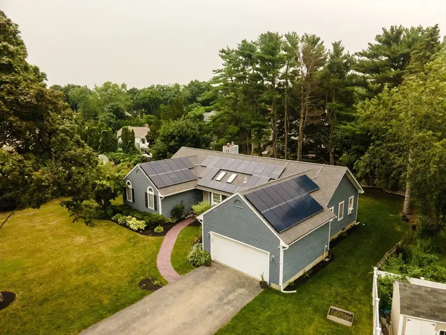 3 Meadow Cir, Barrington, RI 02806 - #2