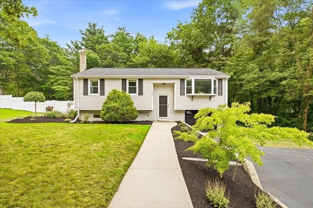 252 Gorwin Dr, Hanson, MA 02341 - #1