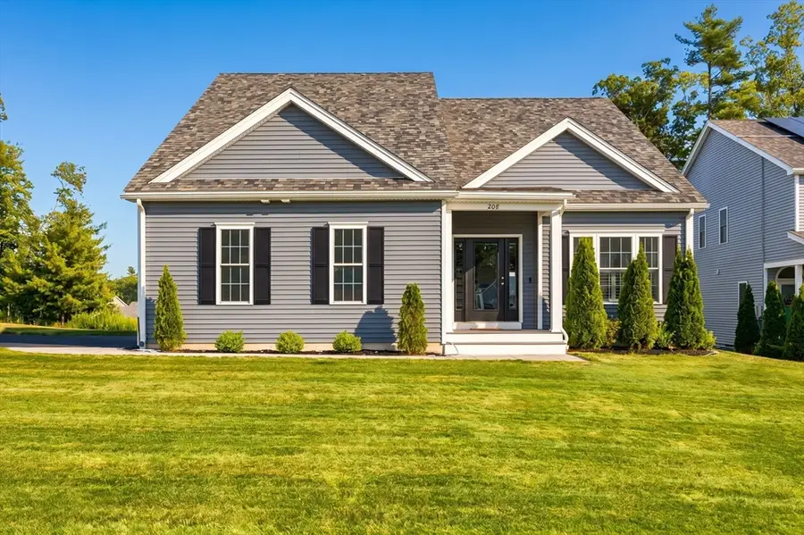 208 Crownshield Ave #208, Uxbridge, MA 01569 - #2