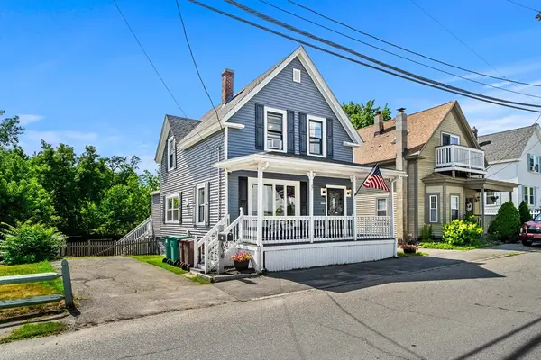 27 Meadowcroft St, Lowell, MA 01852
