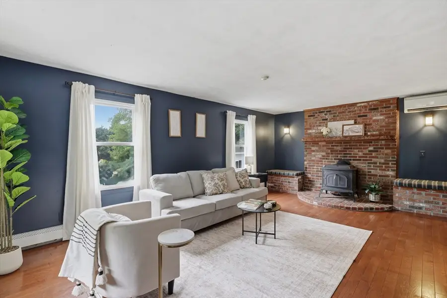 109 Country Ln, Leominster, MA 01453 - #2