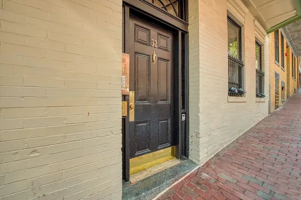 32 Grove #1, Boston, MA 02114