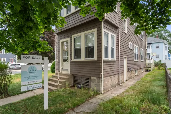31 Lewis St, Medford, MA 02155