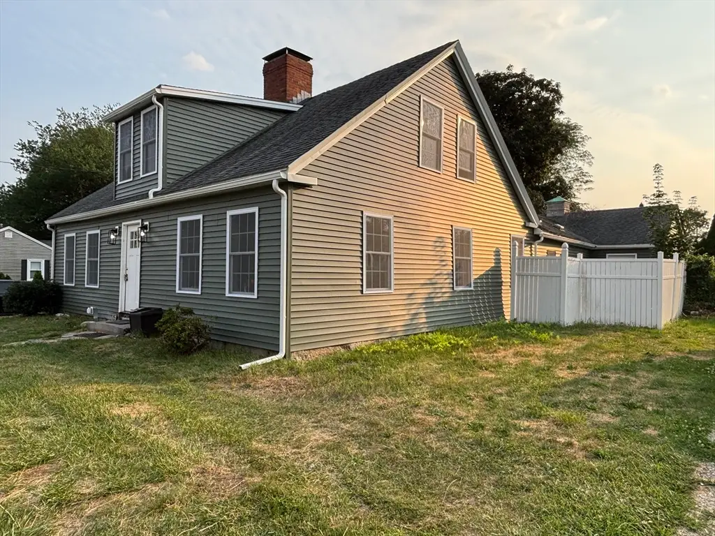 15 Quincy St, Brockton, MA 02302 - #1