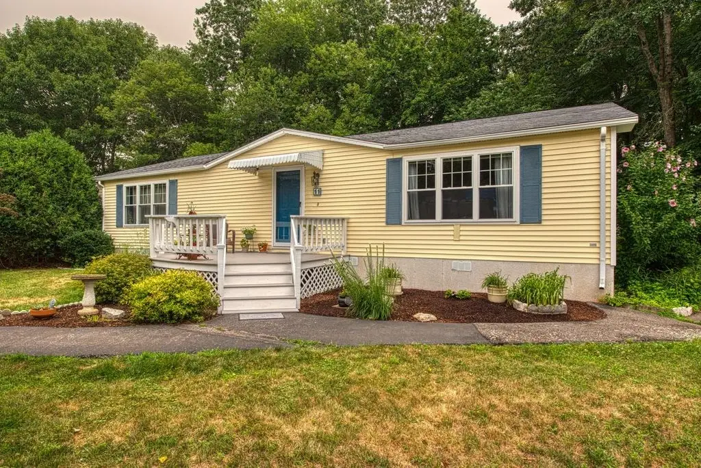11 Hawthorne Street, Rockland, MA 02370 - #1