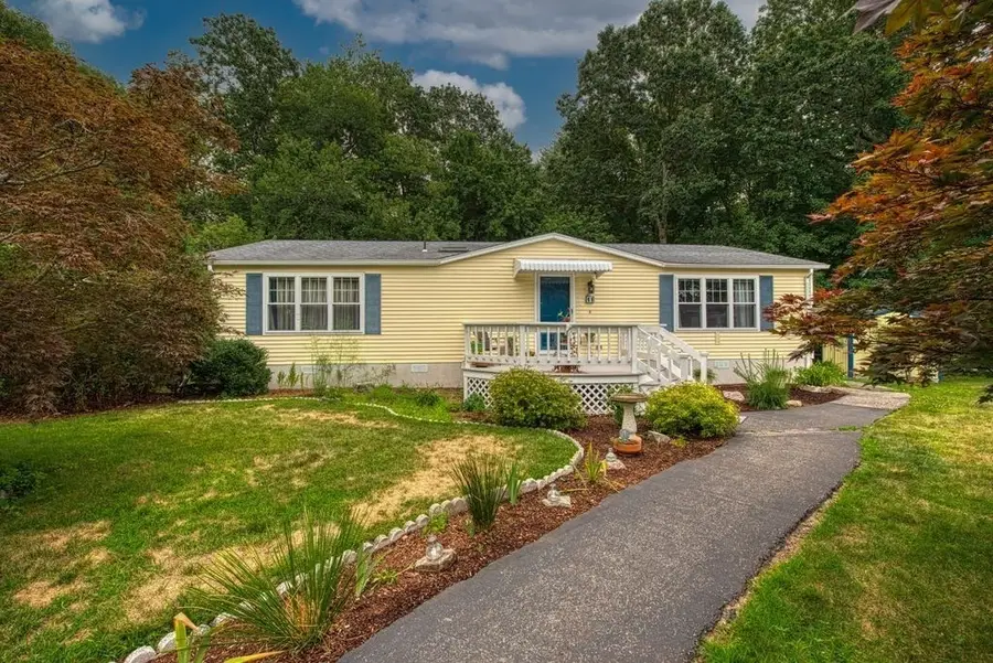 11 Hawthorne Street, Rockland, MA 02370 - #2